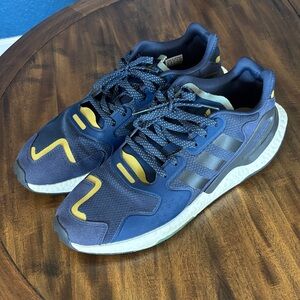 adidas Athletic Shoes sz 12 Like new